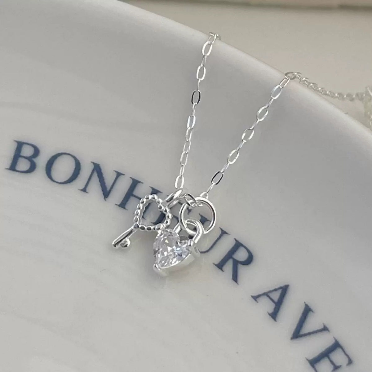 e6dbd2b8-38a2-42c1-ae66-6797c3536af8-Max